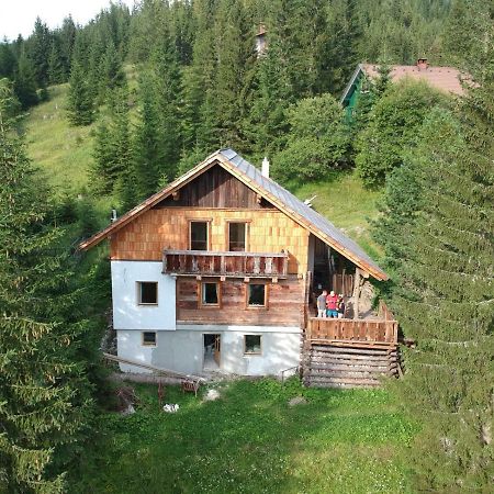 Ferienhaus Flattnitz Exteriör bild